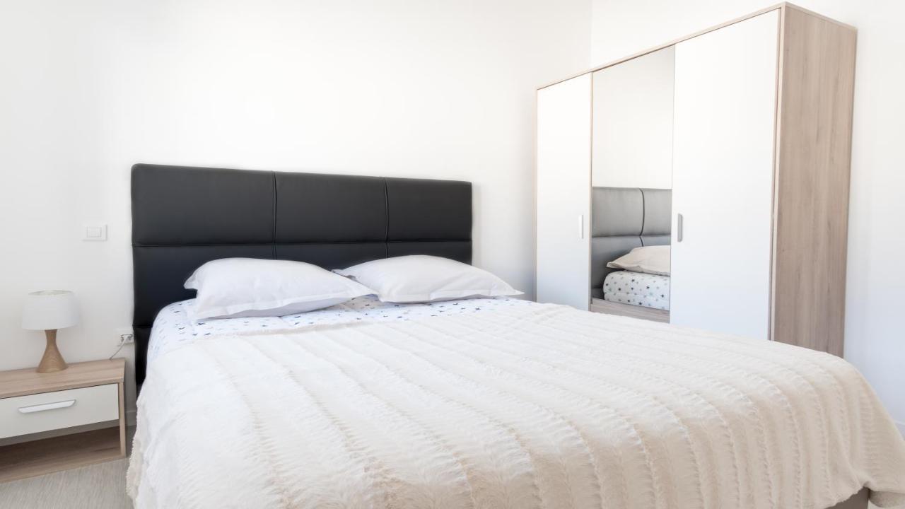 Sejour Chez Le Marin Apartment เลออาฟร์ ภายนอก รูปภาพ